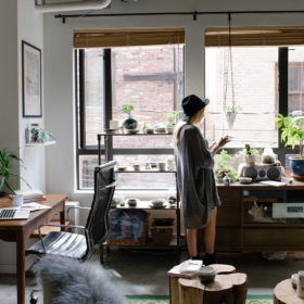 hipster-girl-office